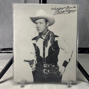 Vintage Cowboy Roy Rogers Photo with Signature.